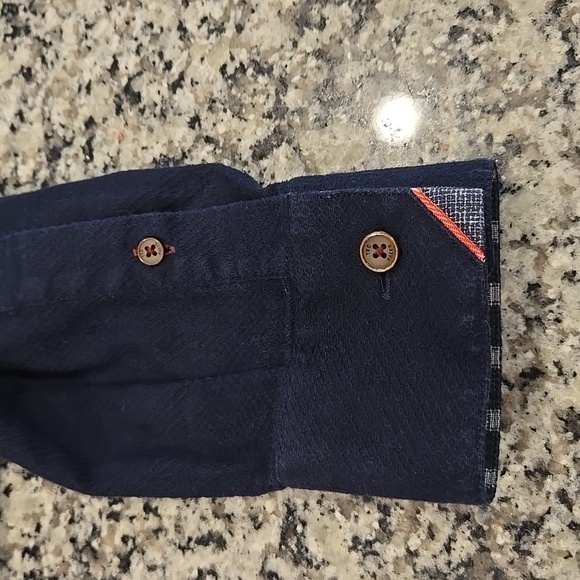 TED BAKER LONDON NAVY BLUE BUTTON DOWN SHIRT ACCENTED CUFFS. SIZE 3= SMALL. - Picture 6 of 9
